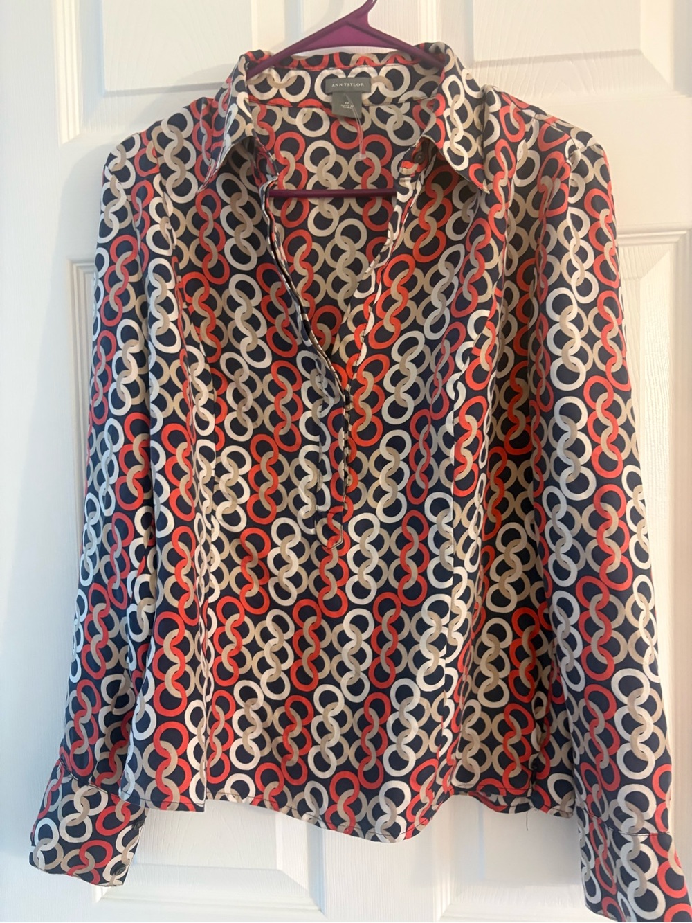 Ann Taylor Red Navy Chain-Print Button silk Blouse